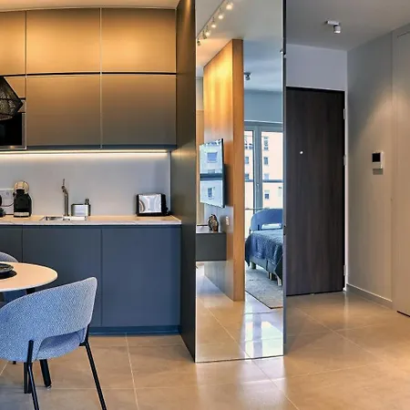 P&o Mennica V * Varšava