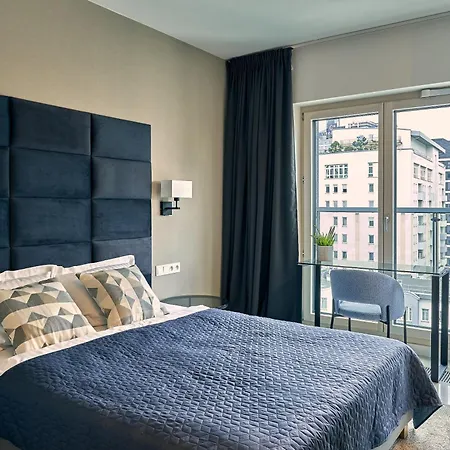 Apartment P&o Mennica V