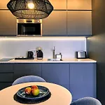 Apartment P&o Mennica V